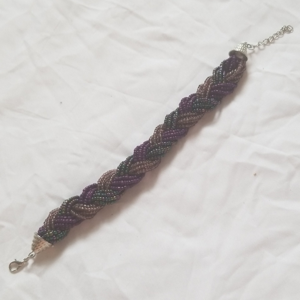 ❤sale NWOT hand beaded bracelet